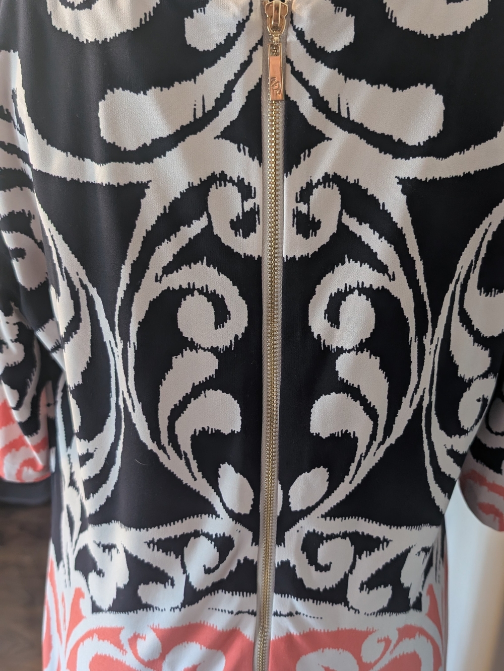 Eliza J Coral, Black and White Long Sleeve Printed Sheath Dress - Picture 5 of 8
